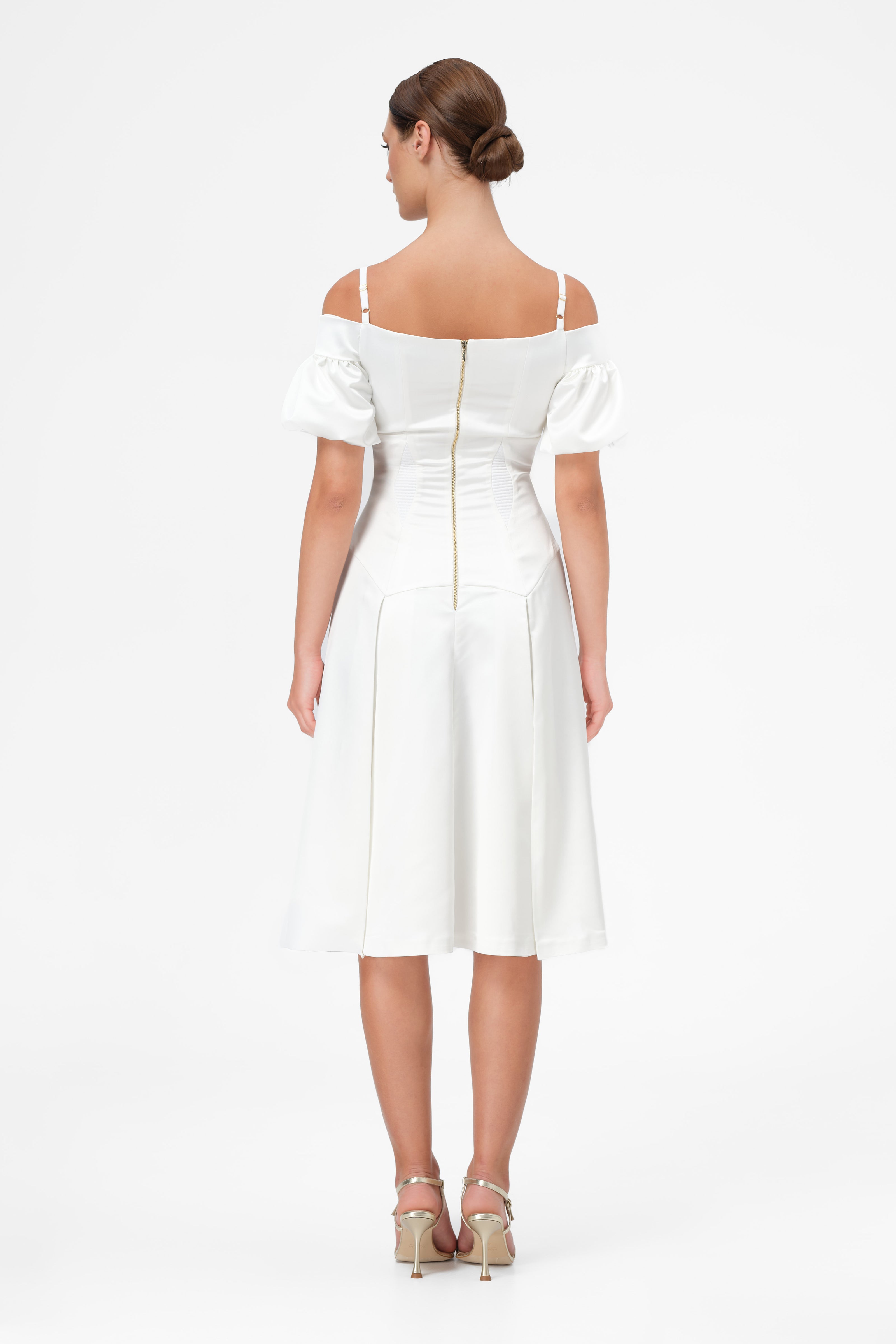 Rochie alba din satin cu maneci bufante Haze